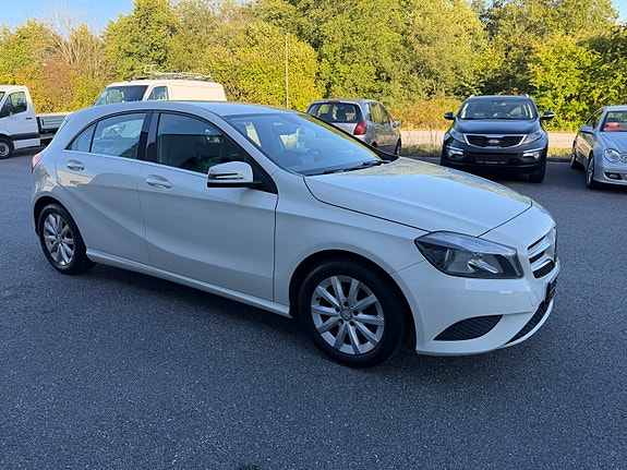 Mercedes-Benz A180 5 of 26