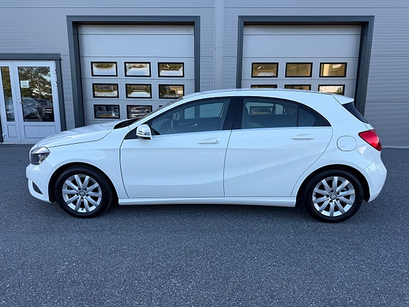 Mercedes-Benz A180 11 of 26