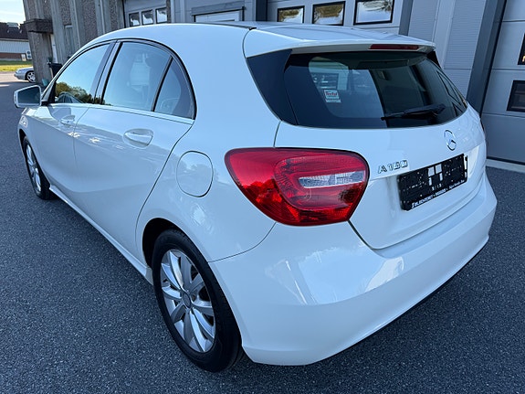 Mercedes-Benz A180 10 of 26