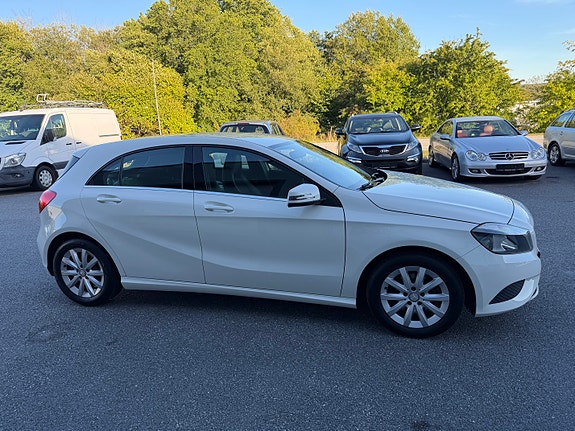 Mercedes-Benz A180 6 of 26