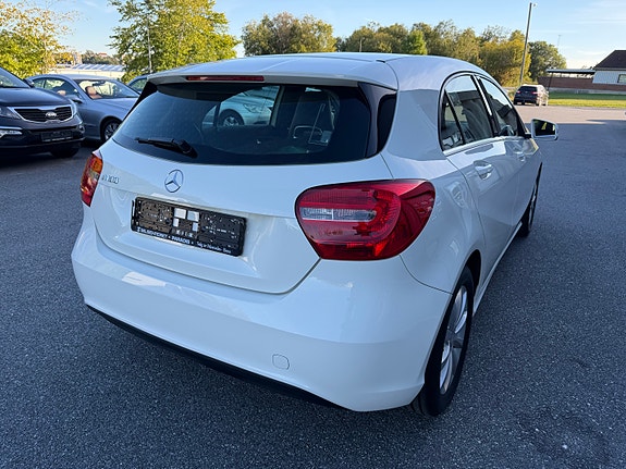 Mercedes-Benz A180 8 of 26