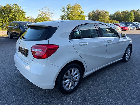 Mercedes-Benz A180 7 of 26