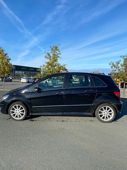 Mercedes-Benz B180 d 8 of 21