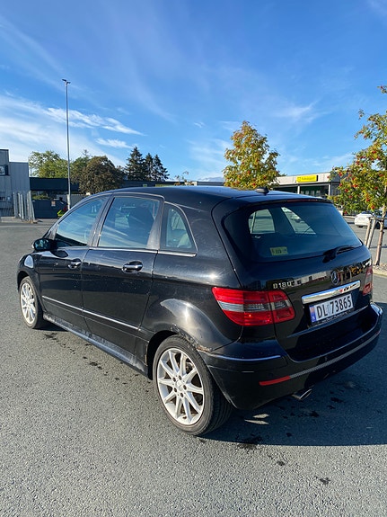 Mercedes-Benz B180 d 7 of 21