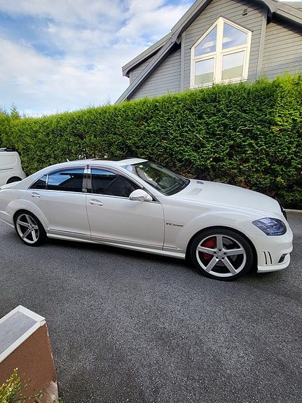 Mercedes-Benz S65 2 of 19