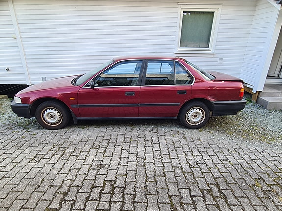 Honda Accord 3 of 30