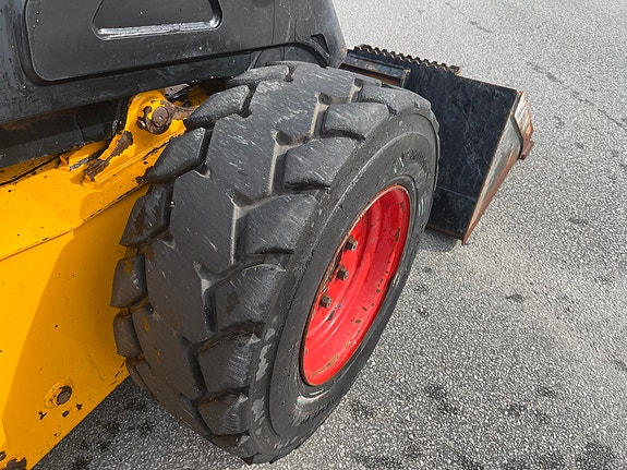 JCB 300 T4 20 of 30
