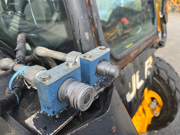 JCB 300 T4 21 of 30