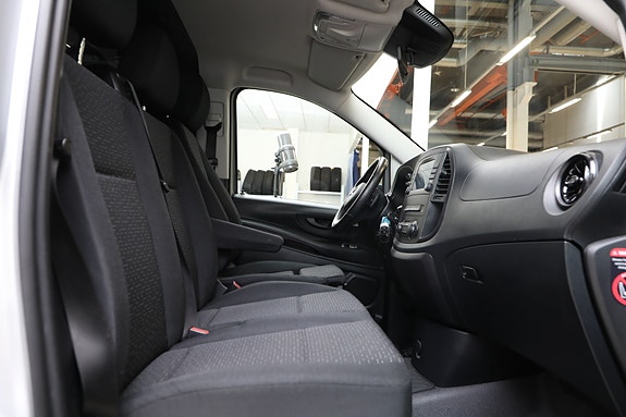 Mercedes-Benz Vito 119 17 of 29