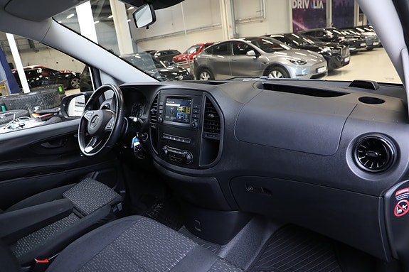 Mercedes-Benz Vito 119 11 of 29