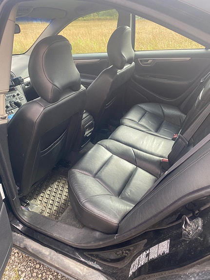 Volvo S60 5 of 6