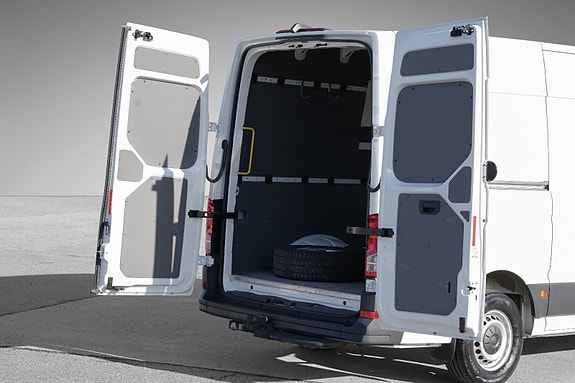 Volkswagen Crafter 27 of 28