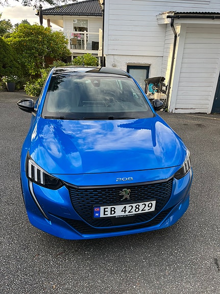 Peugeot 208 4 of 17