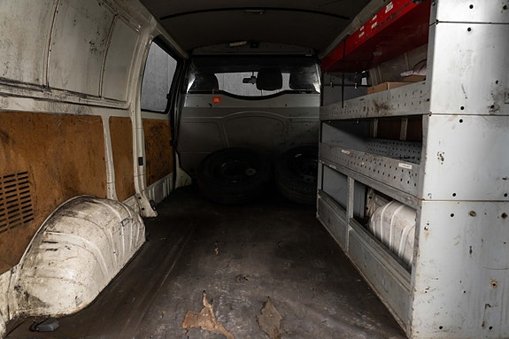 Toyota HiAce 23 of 26