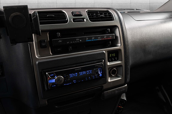 Toyota HiAce 15 of 26