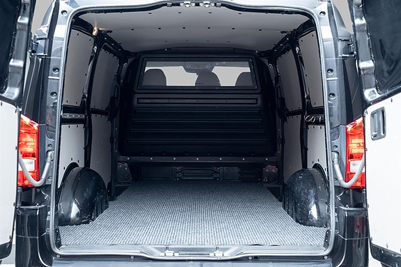 Mercedes-Benz Vito 119 17 of 30
