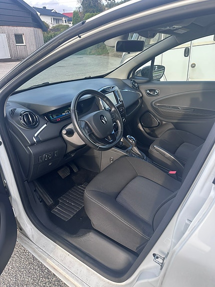 Renault Zoe 5 of 16