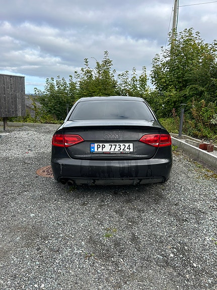 Audi A4 5 of 19