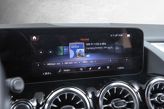 Mercedes-Benz EQA300 18 of 30