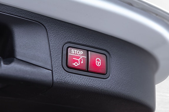 Mercedes-Benz EQA300 30 of 30