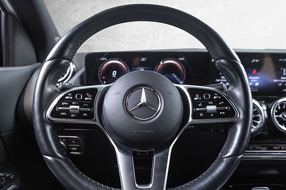 Mercedes-Benz EQA300 10 of 30