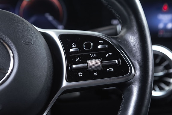 Mercedes-Benz EQA300 12 of 30
