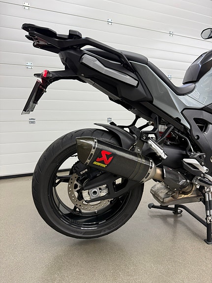 BMW S 1000 XR 2 of 30