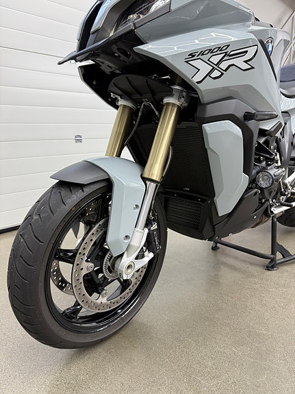 BMW S 1000 XR 23 of 30