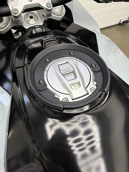 BMW S 1000 XR 9 of 30