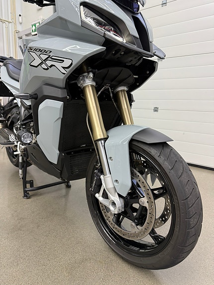 BMW S 1000 XR 13 of 30