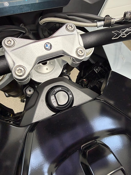 BMW S 1000 XR 15 of 30