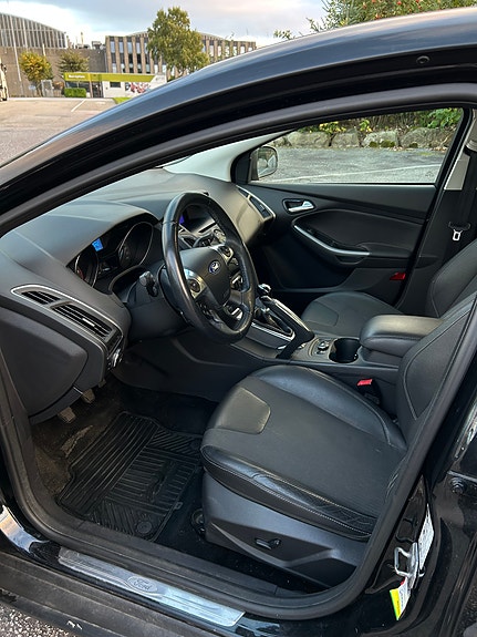 Ford Focus 5 of 19