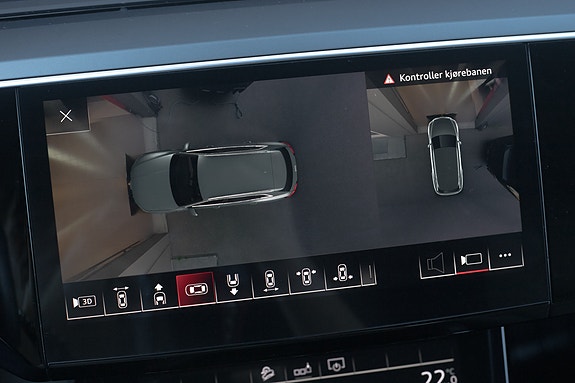 Audi e-tron 25 of 30