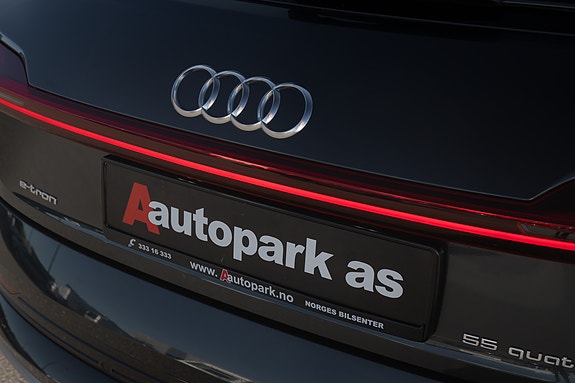 Audi e-tron 10 of 30