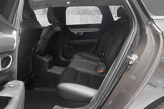 Volvo V90 14 of 28