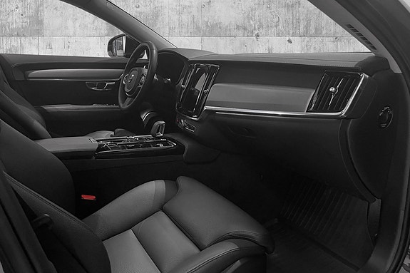 Volvo V90 21 of 28