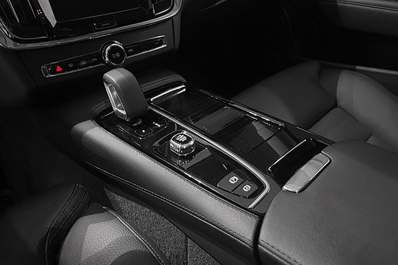Volvo V90 19 of 28