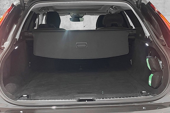 Volvo V90 12 of 28