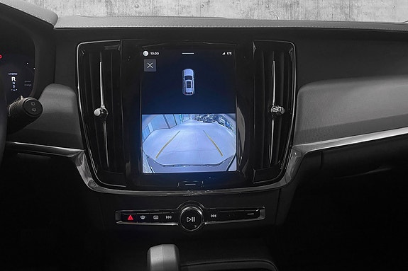 Volvo V90 26 of 28