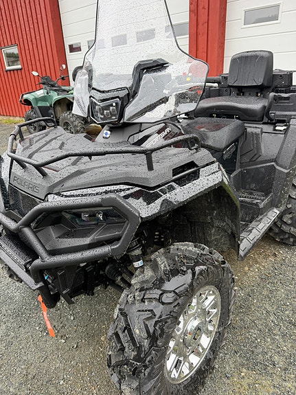 Polaris Sportsman 570 x2 Black Edition 6 of 10