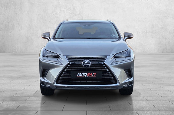Lexus NX300h 3 of 30