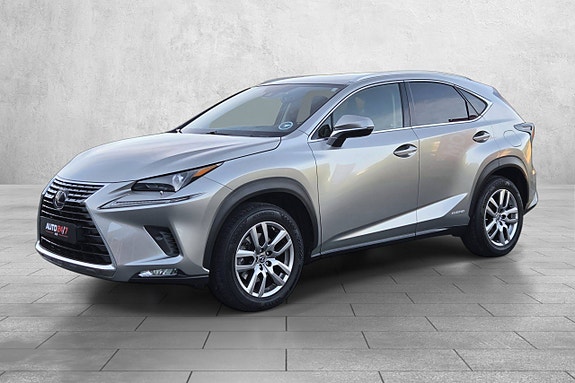 Lexus NX300h 6 of 30