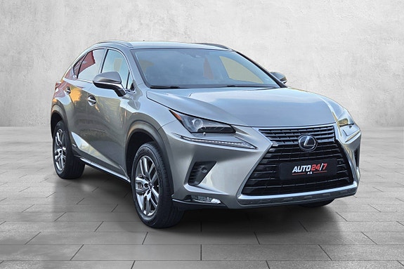 Lexus NX300h 7 of 30