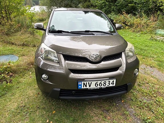 Toyota Urban Cruiser 3 of 21