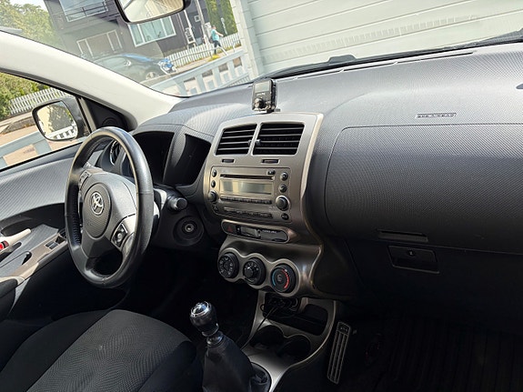 Toyota Urban Cruiser 9 of 21