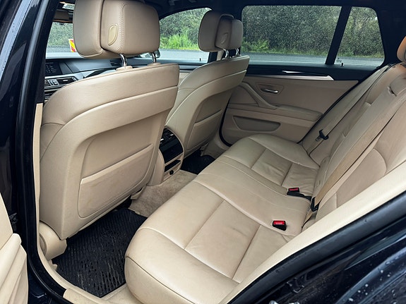BMW 525xd 15 of 28