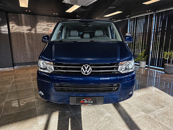 Volkswagen Caravelle 2 of 30