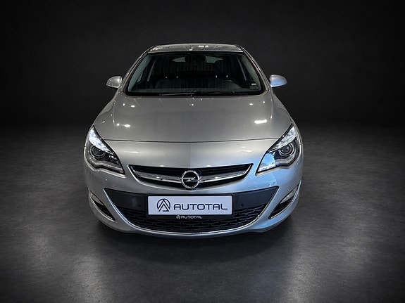 Opel Astra 3 of 24