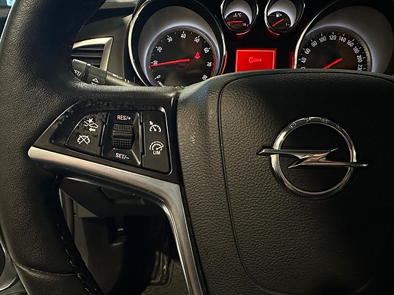 Opel Astra 20 of 24