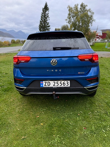 Volkswagen T-Roc 2 of 22